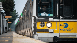 早高峰两起隧道事故致LIRR大面积延误 多方启动联合调查